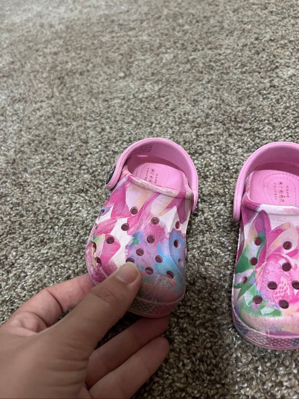Crocs Pink Patterned Toddler Size 6c Girls Shoes Flaws - Picture 7 of 12
